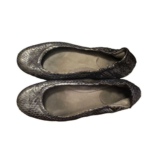 Stuart Weitzman Snakeskin Ballet Flats - Picture 1 of 8
